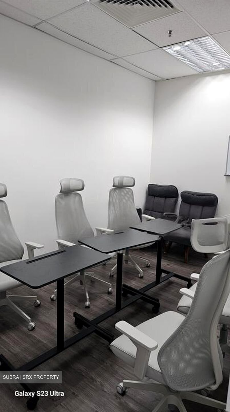 Burlington Square (D7), Office #456806511